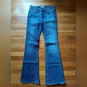 Women's and Taylor loft flair leg jeans size 6/28